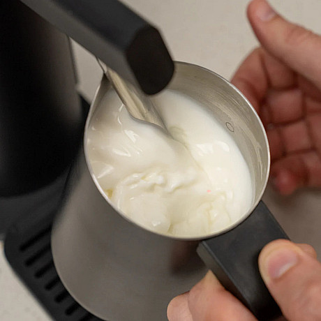 Drink Morning - Mjölkskummare Dream Machine svart