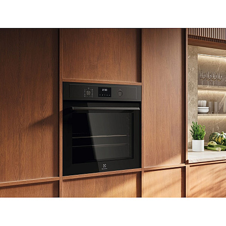Electrolux - COP800B - Inbyggnadsugn 72 L Stektermometer Pyrolysrengöring