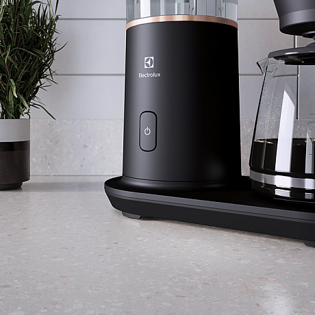 Electrolux - E7CM1-2GB - Explore 7 för bryggkaffe i modern granitgrå