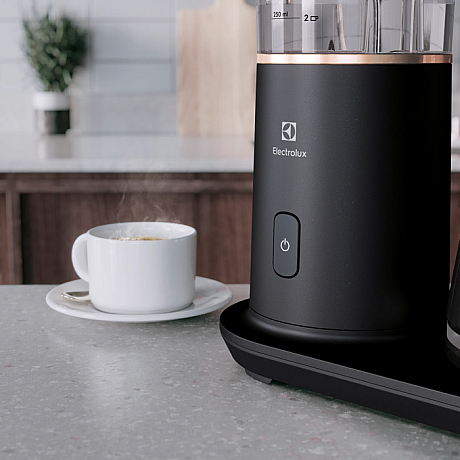 Electrolux - E7CM1-2GB - Explore 7 för bryggkaffe i modern granitgrå