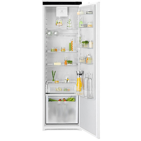 Electrolux - ERA7DE18S 700 - Integrerad, AI CoolAssist & glidskenor Electrolux - ERA7DE18S 700 - Integrerad, AI CoolAssist & glidskenor