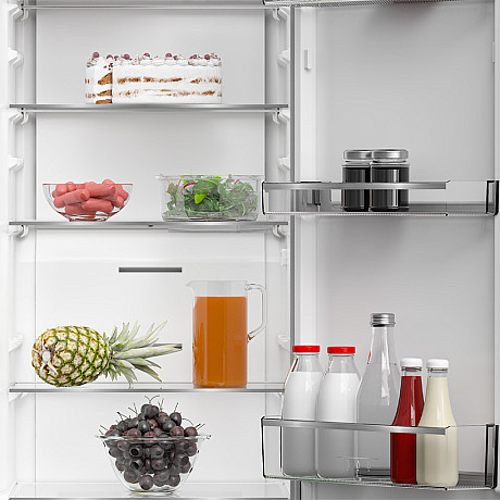 Grundig - GLPN 66820 X - VitaminZone och SuperFresh, kapacitet 365 liter