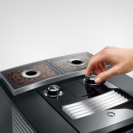 Jura - J8 twin Diamond Black, 2 st kaffekvarnar, Mjukt mjölkskum - Outlet