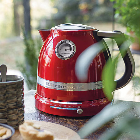 KitchenAid - 5KEK1522ECA - Artisan Vattenkokare 1,5 l, Röd metallic