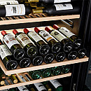 La Sommelière - APOGEE150PV - Svart, Massiva hyllor & LED