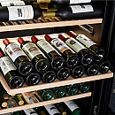 La Sommelière - APOGEE190DZ - Svart, Massiva hyllor & kolfilter