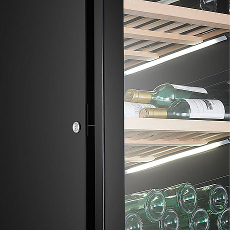 La Sommelière - APOGEE190DZ - Svart, Massiva hyllor & kolfilter