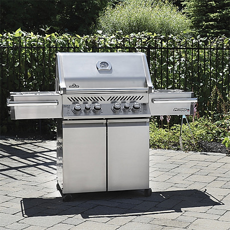 Napoleon - PRO500 - 4 brännare, keramisk sidobrännare och rotisseri