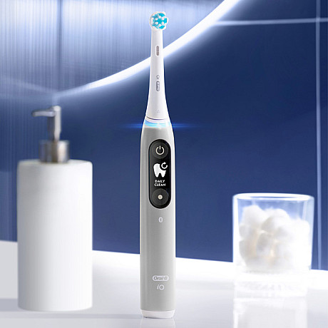 Oral-B - Grå - iO-modell med mikrovibrationer och display
