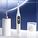 Oral-B - Vit - iO-modell med interaktiv display och lägen