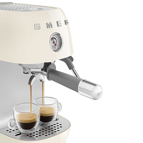 Smeg - ECF03CREU - Manuell espresso med Cold Brew, Creme