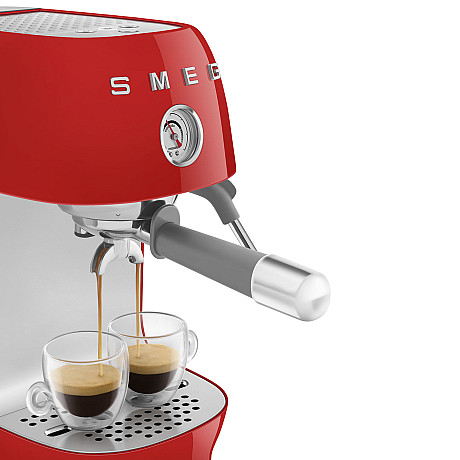 Smeg - ECF03RDEU - Manuell espresso med Cold Brew, Röd