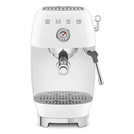 Smeg - ECF03WHEU - Manuell espresso med Cold Brew, Vit Smeg - ECF03WHEU - Manuell espresso med Cold Brew, Vit