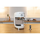 Smeg - ECF03WHEU - Manuell espresso med Cold Brew, Vit