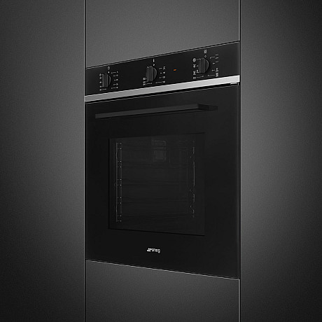 Smeg - SF64M3TB - Svart, Termoventilerad & Kapacitet 70 liter