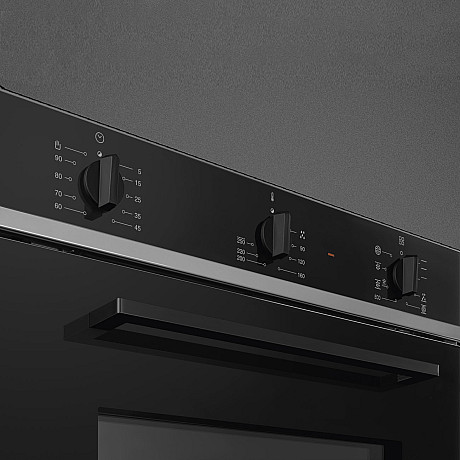 Smeg - SF64M3TB - Svart, Termoventilerad & Kapacitet 70 liter