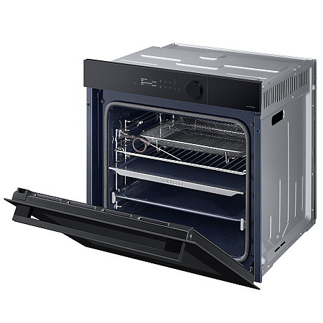 Samsung - NV7B5675WAK/U1