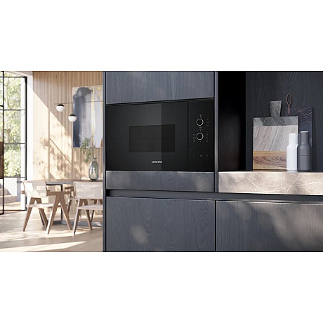 Siemens - BF520LMA1 - iQ300, 800W, Svart, Vred