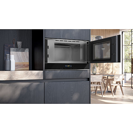 Siemens - BF722R1B1 iQ700, Svart, 900W, Touch, Högerhängd