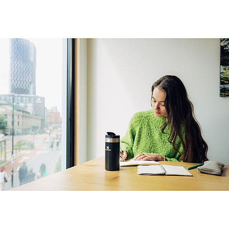 Stanley -  AeroLight Transit termosmugg svart