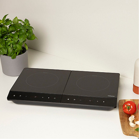 Tristar - IK-6162 - Svart, 3500W med LCD-panel