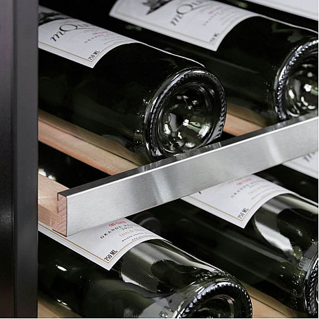 mQuvée - Hyllfront WineCave 50 - Stainless